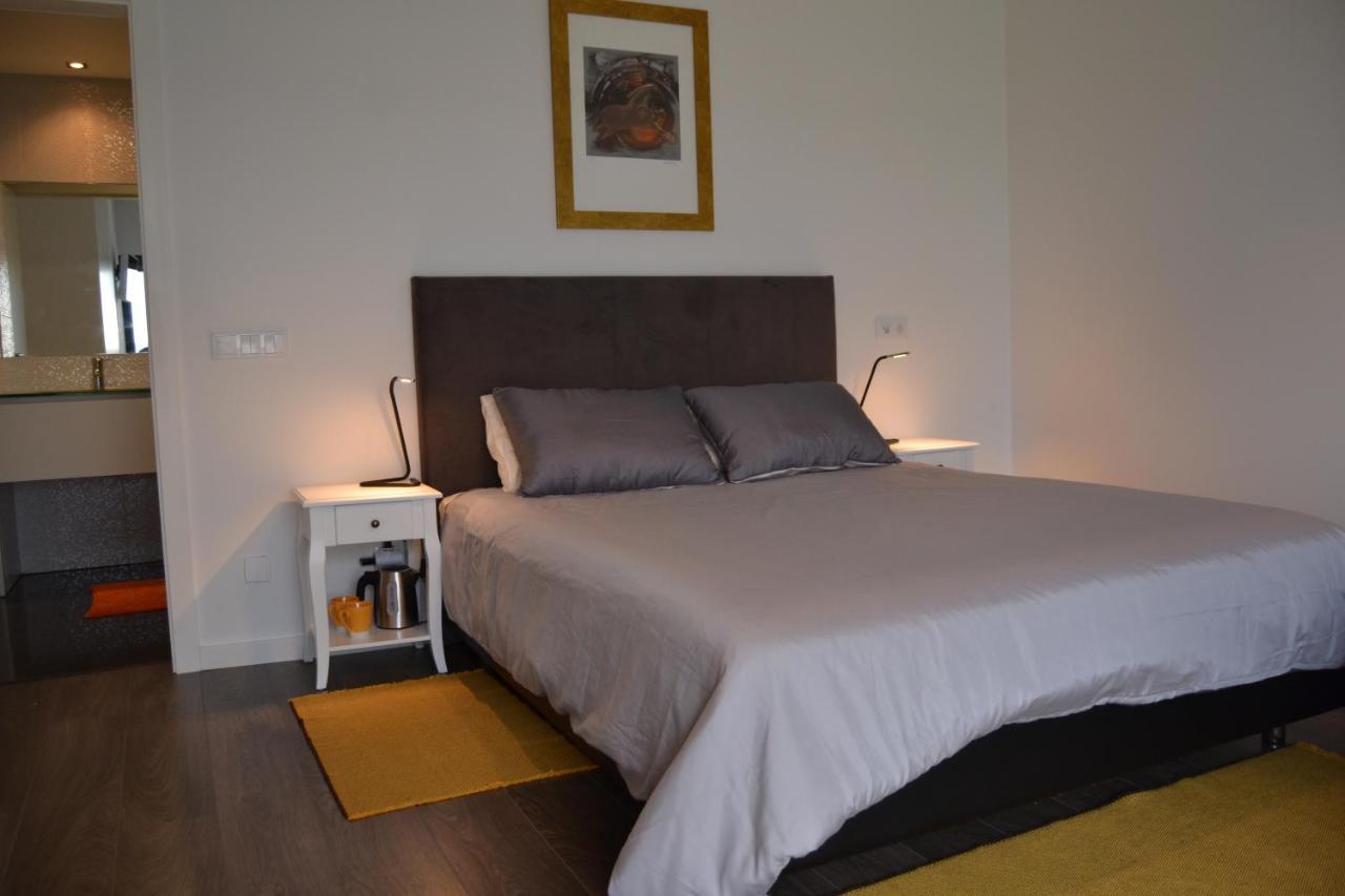 Casa Do Mouro Homestay Lousa (Central Portugal)
